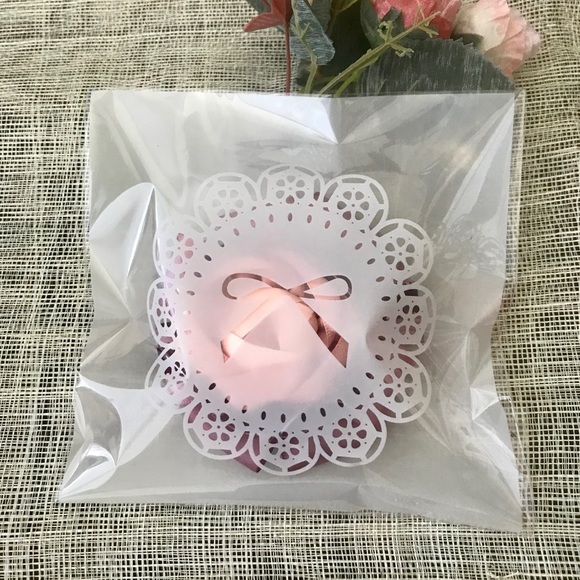 Elegant handmade Camellia flower hair barrette - Picture 8 of 8